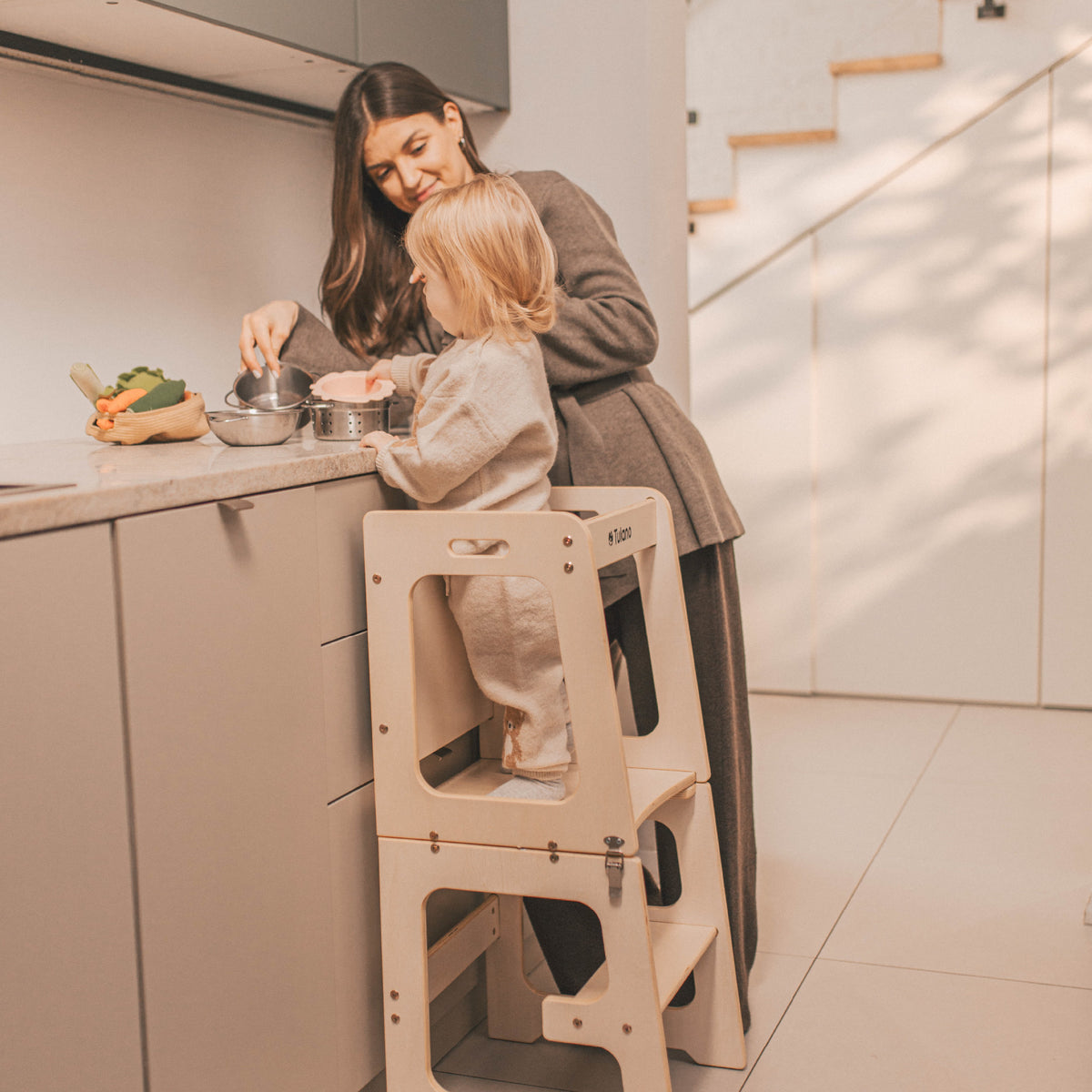 Tulano Mooby 35 Küchen-Sideboard aus Naturholz mit Tischfunktion 